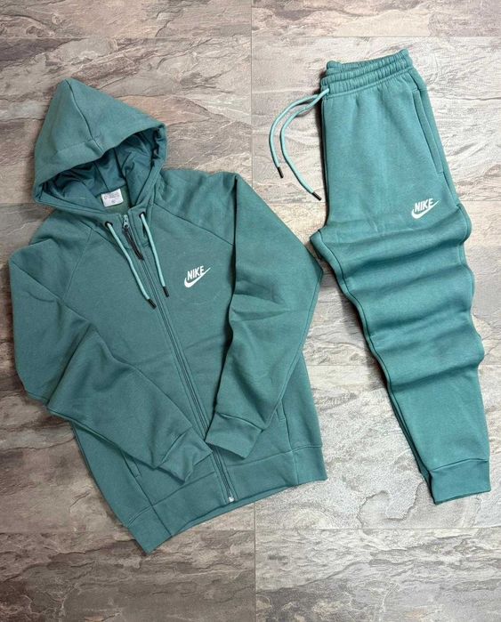 Мъжки спортен екип Nike