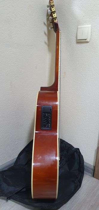 Классическая Гитара с Эквалайзером