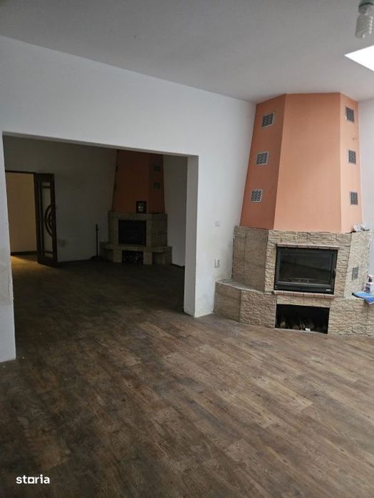 Investitie ideala: casa in zona centrala cu spatiu comercial