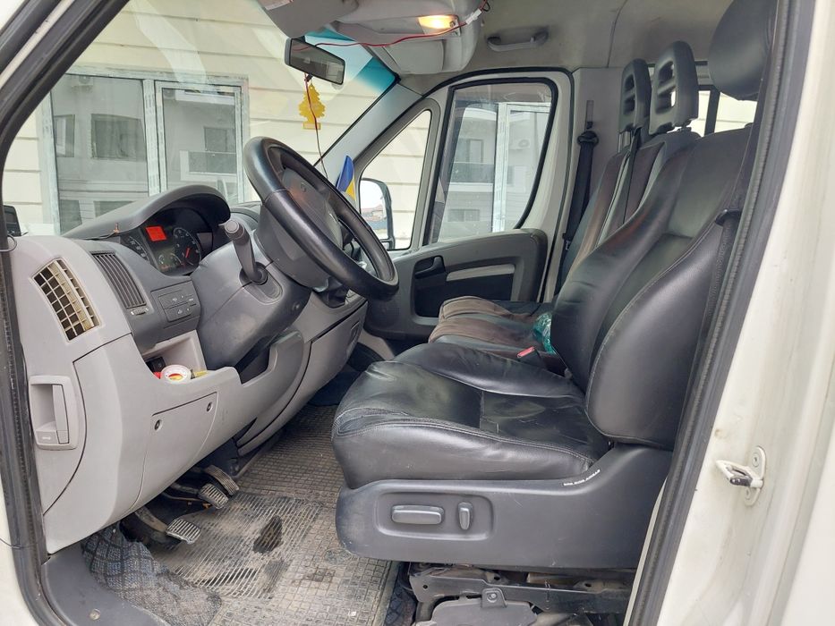 Peugeot boxer 7locuri doka
