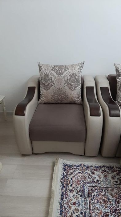 Продам диван в отличном состоянии