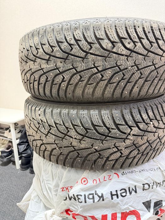 215/55/17 maxxis шипы