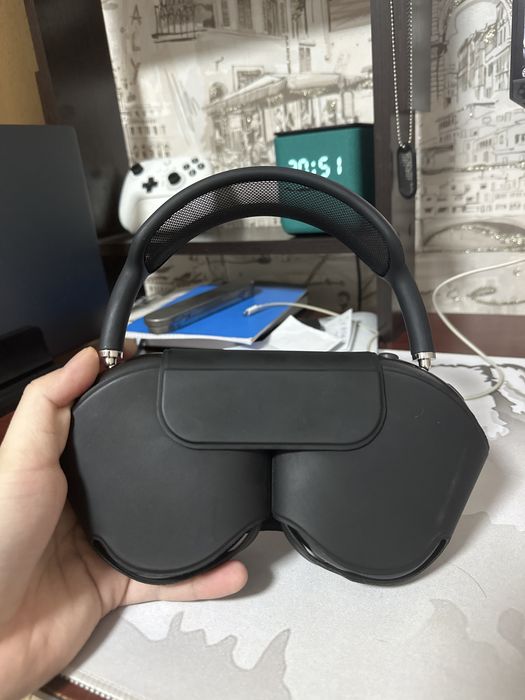 Продам Наушники Airpods Max