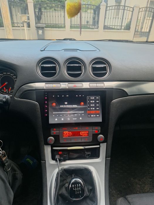 Ford S max Titanium 2009 7 locuri sau schimb cu o mașină mai mică