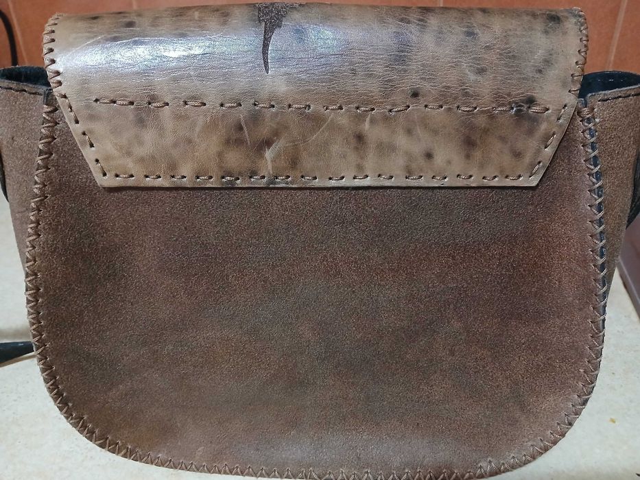 Geanta piele umar maro cu frunza