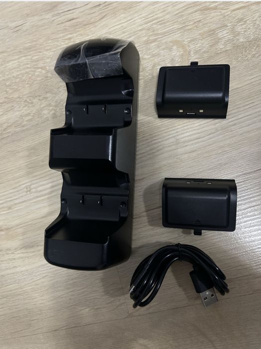 Suport de incarcare Duo + 2 baterii pentru XBOX