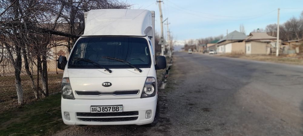 Киа бонго сотилади