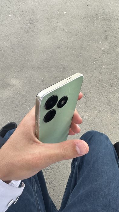 Tecno spark go 2024  2 ga 64 gb