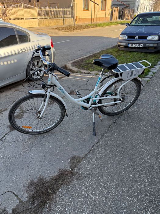 Vând bicicletă full electrică