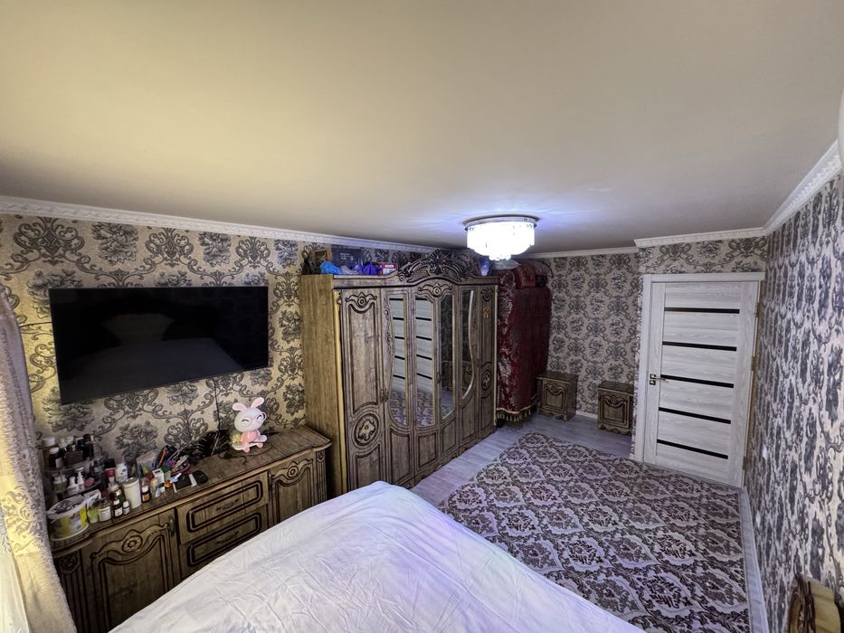 Срочно квартира сотилади