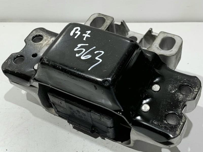 Suport tampon motor Volkswagen Passat B7 3C0199555P 1.6 tdi CAY