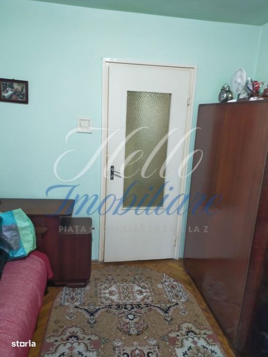 Vand apartament 3 camere 65mp+balcon 4,5mp zona Manastur ,Cluj