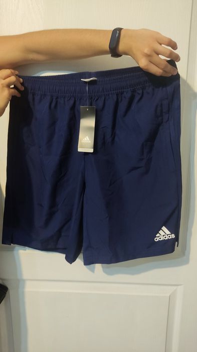 Продам спортивную одежду