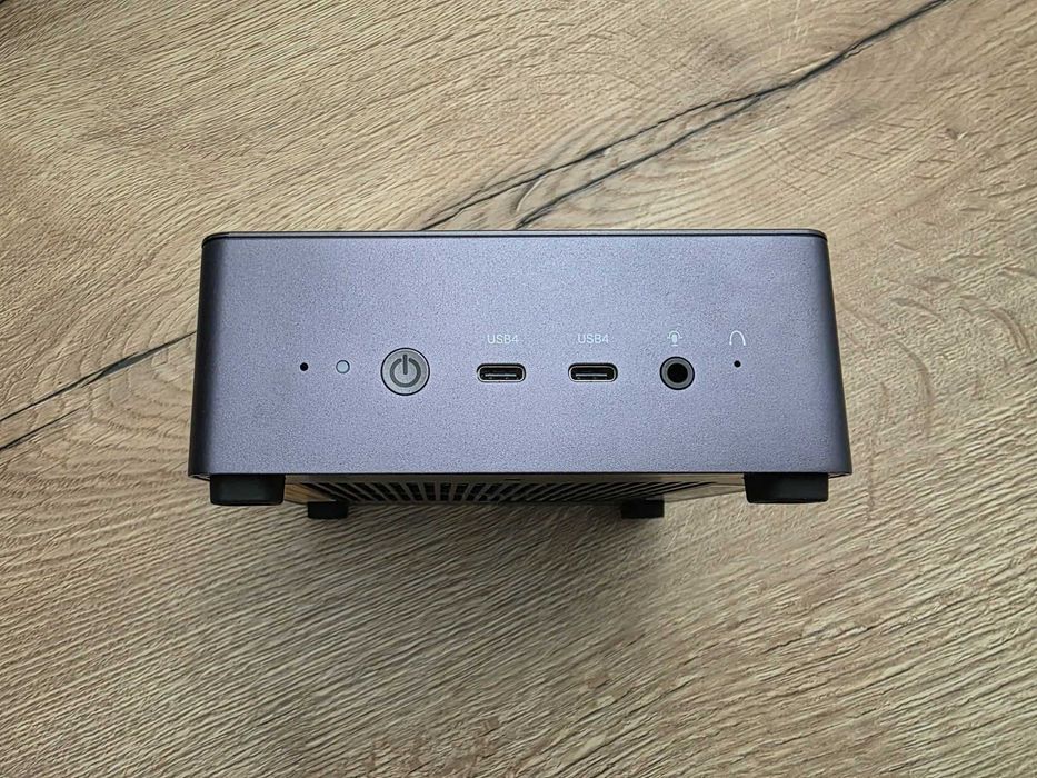 Sistem Mini PC Minisforum 760 Pro 32GB DDR5 SSD AMD Ryzen™ 5 7640HS