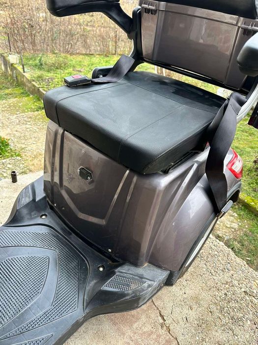 Електрическа триколка за възрастни хора