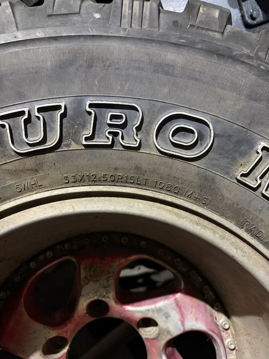 Диск с резиной на 33/12.5/15