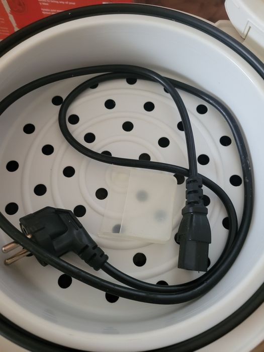 Продам мультиварку б/у