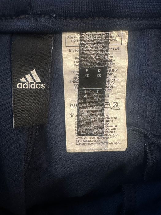 Долница Adidas -XS за тинейджър 12/13/14год.