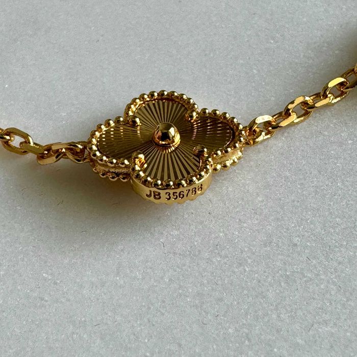 Bratara Van Cleef & Arpels Sweet Alhambra