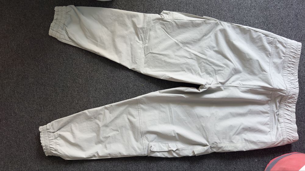 Карго панталони Zara-dnwr L