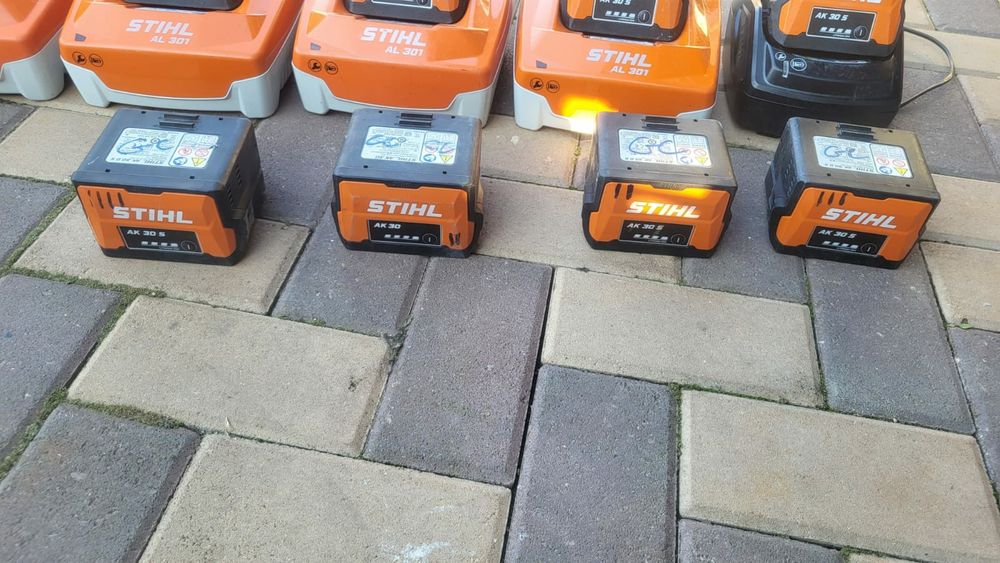 Incarcatoare si baterii profesionale Stihl