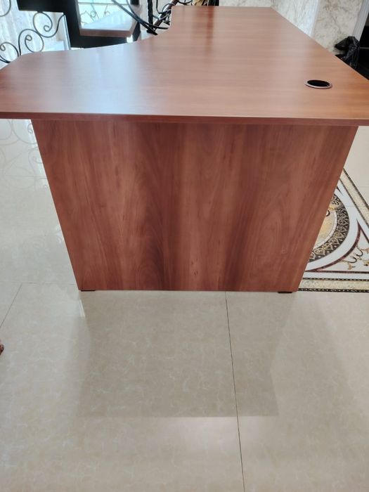 Продам письменный стол