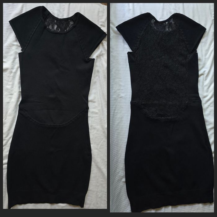 Рокля с дантелен гръб