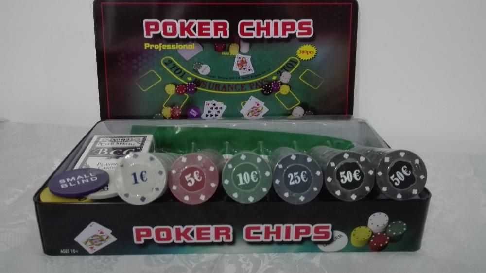 Trusa Poker 300 Jetoane Inscriptionate în Cutie Metalica. SIGILAT!