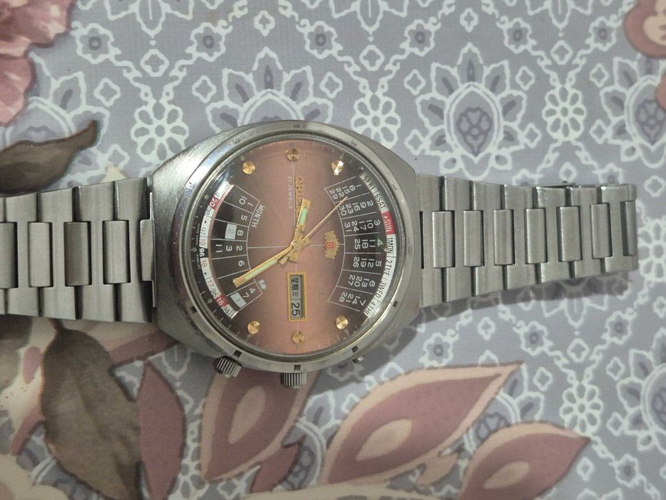 Ceas orient multicalendar