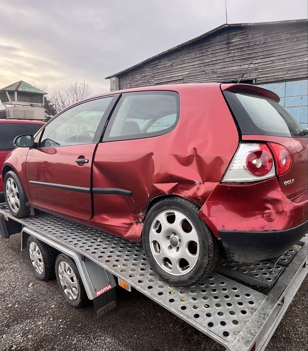 Dezmembrez Golf 5 Coupe 1.4 Benzina BUD 5+1