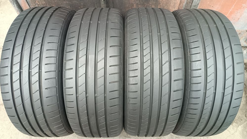 225/45/17 Dunlop