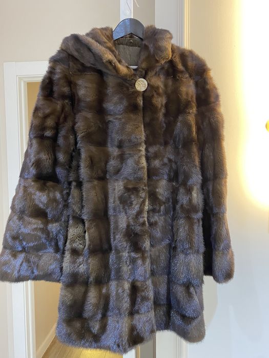 Продам норковую шубу!