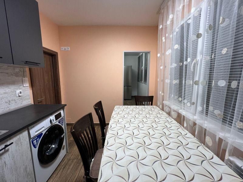 Дава се под наем Двустаен апартамент в София, Надежда 3 - 61 кв.м за 715 € - Снимка #3