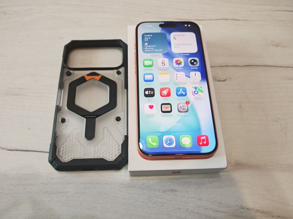 Като нов iPhone 17 Pro Max 256 GB 24 м. Гаранция