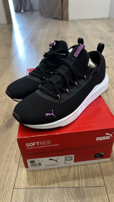 Продам оригинал кроссы Пума