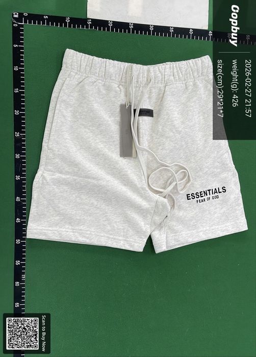 Pantaloni scurti essentials