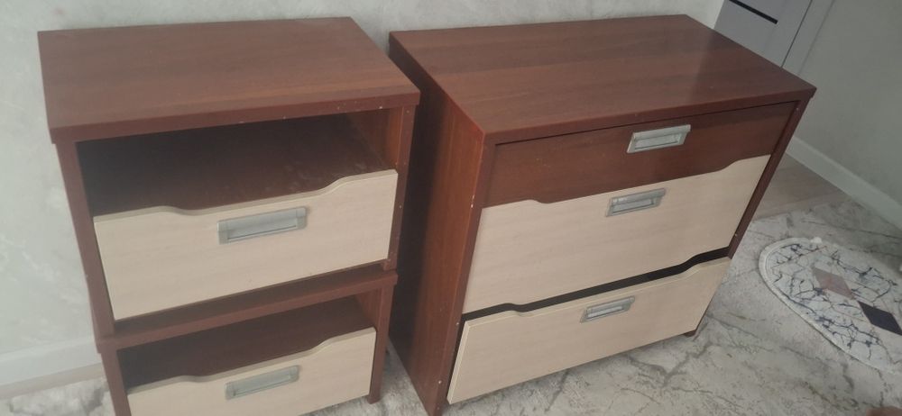 Продам б.у.  комод + 2 прикроватные тумбы