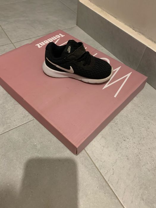 Детски маратонки запазени