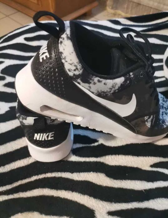 Дамски Маратонки Nike розови, зелени и оранжеви