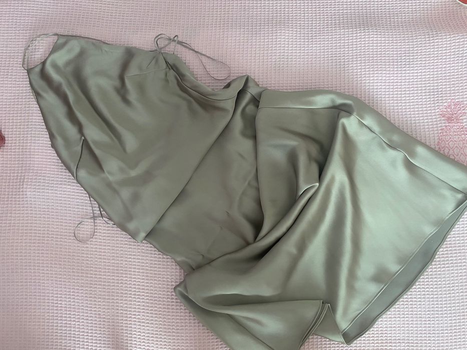 Официална, сатенена рокля на ZARA - размер S