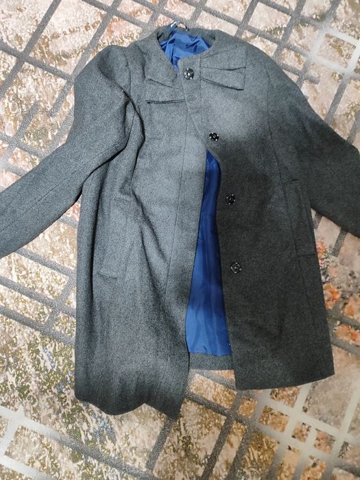 Продам 4 пакета одежды