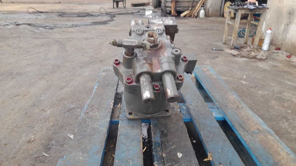 Hidromotor reductor rotire excavator Volvo EC 360 BLC , BNLC