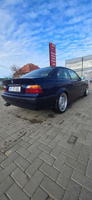 Bmw e 36 coupe an 1994 1.8 is clima trapa jante r 17