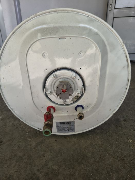 Vând Boiler mixt