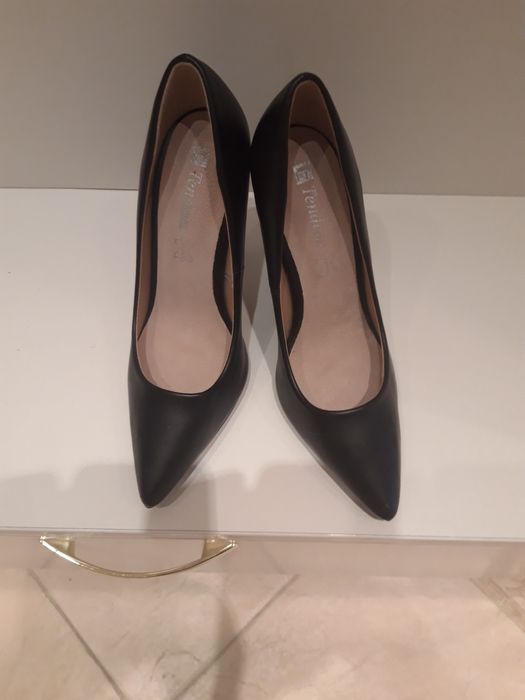 Официални обувки