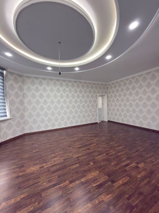 3 xonalik 102 kvadrat kvartira karobka narxida Arzon srochno sotiladi