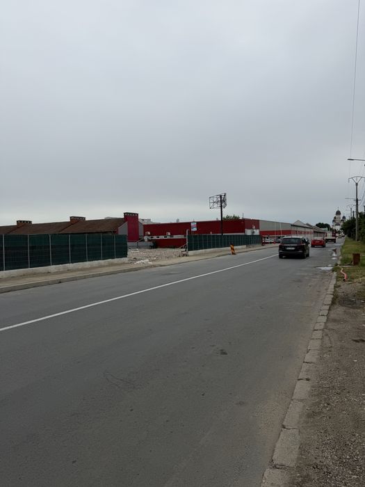 Inchiriez teren vad comercial Campul linistii