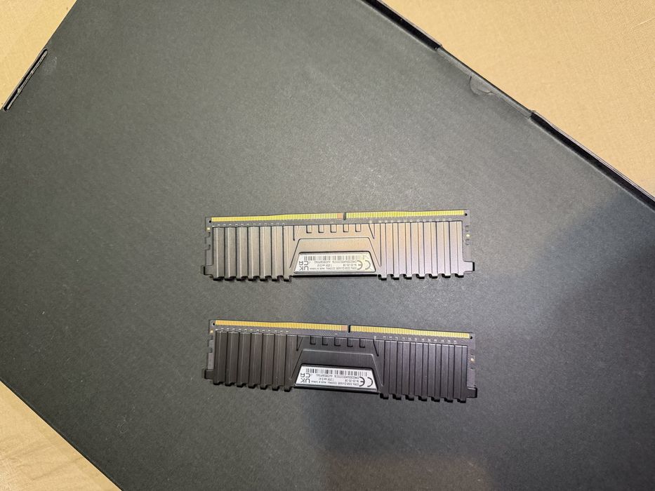 Memorie corsair vegance LPX black 32Gb/ddr4 3200MHz CL16