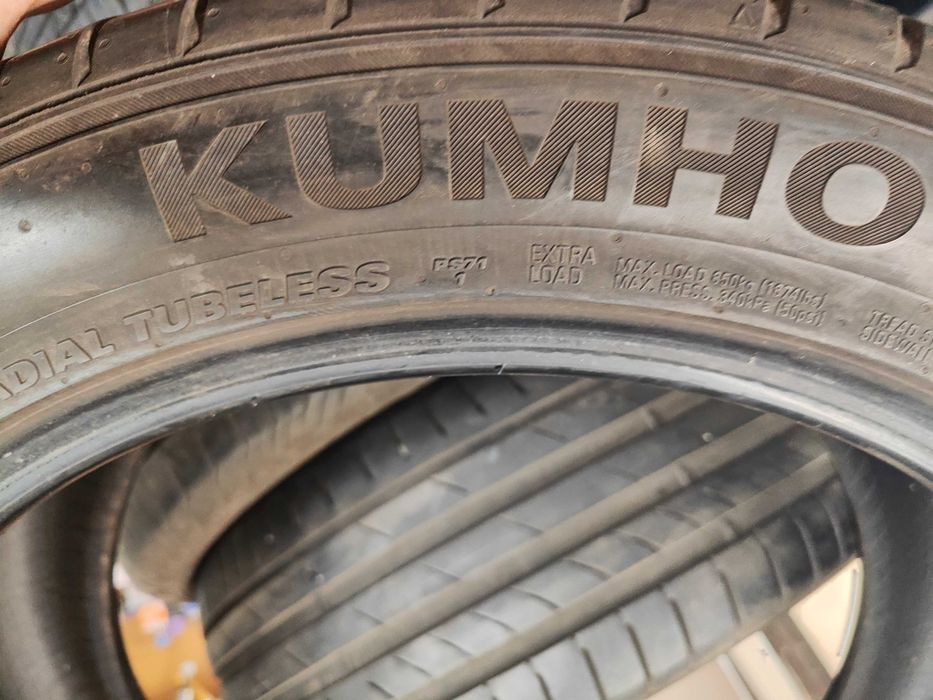 2бр.летни гуми 245/45/19 Kumho