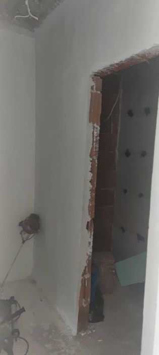 Продава се Къща в София, Горна баня - 676 кв.м за 1500 €/кв.м - Снимка #11